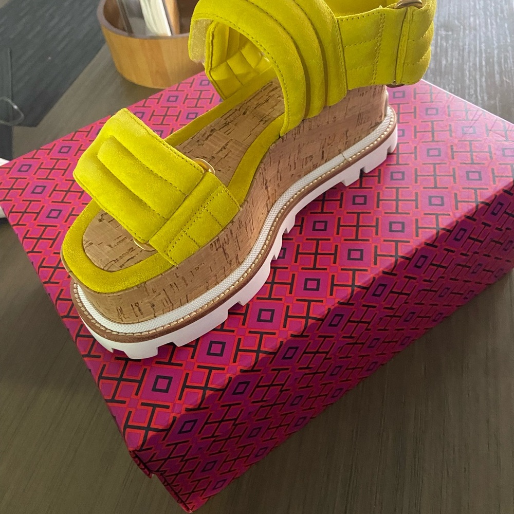 Tory Burch -Platform Yellow Sandal - Picture 3 of 8